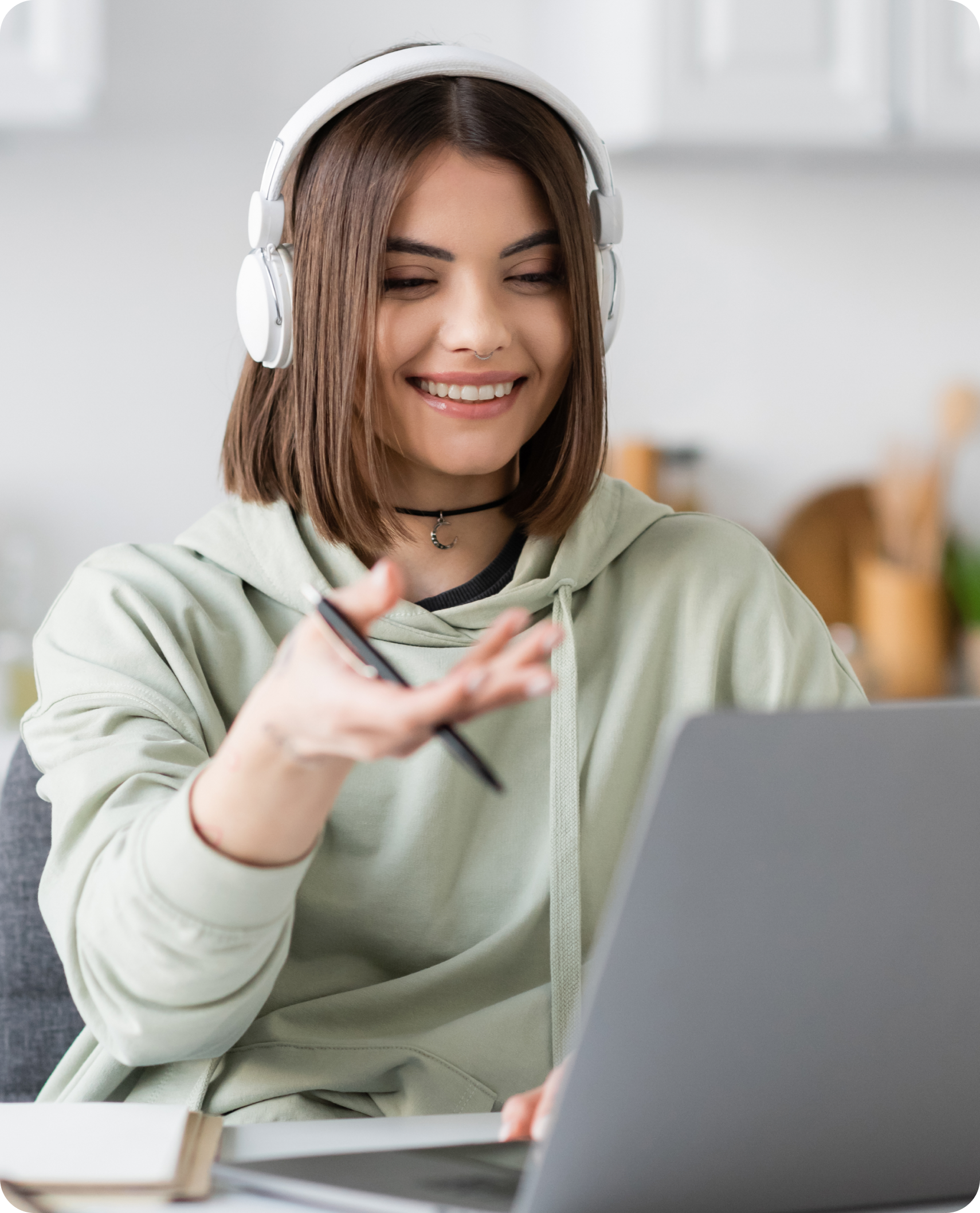Platform managing course enrollments and handling payments