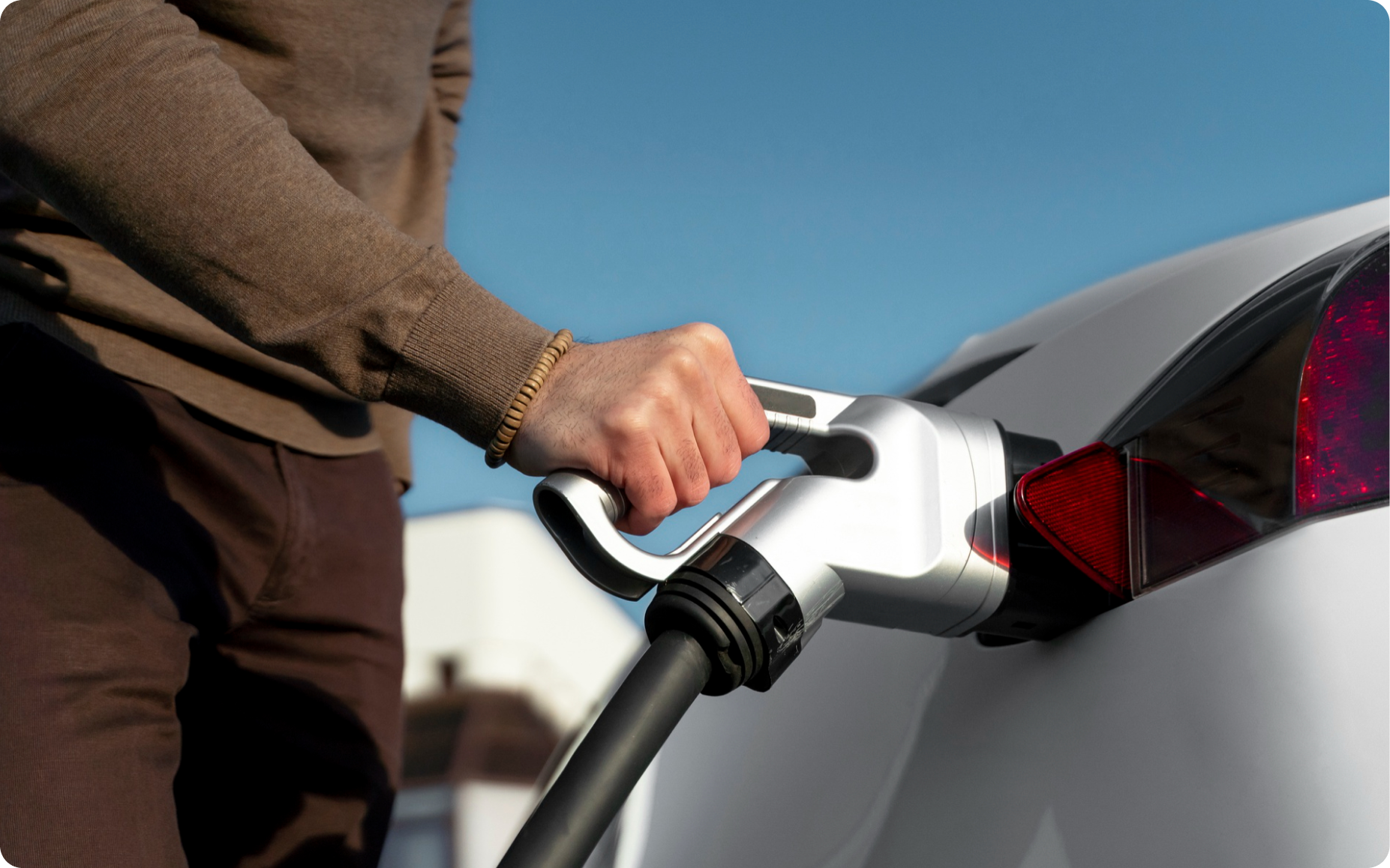 Smart Electric Vehicle Management Platform